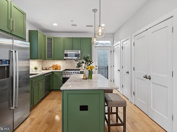 4th image of 751 P St NW APT 2