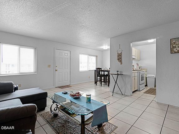 4th image of 415 N Halifax Ave APT 205