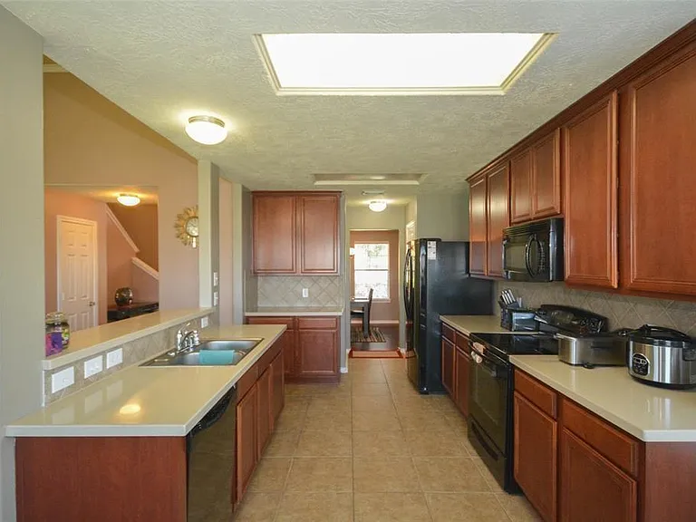 3008 Middletrace Ln — Photo 9