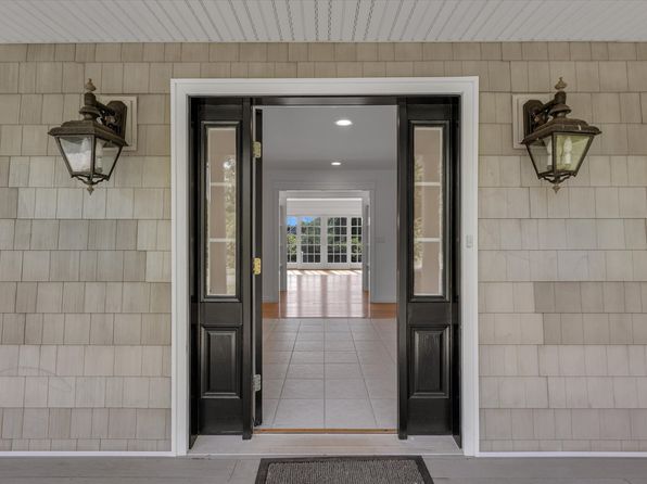 1155 Tasker Ln