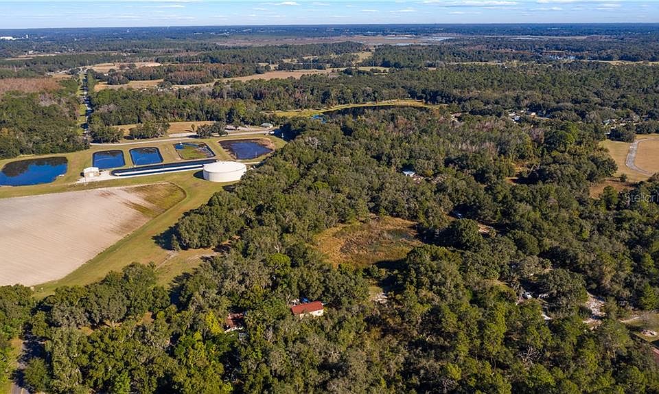1st image of Carolyn Ln