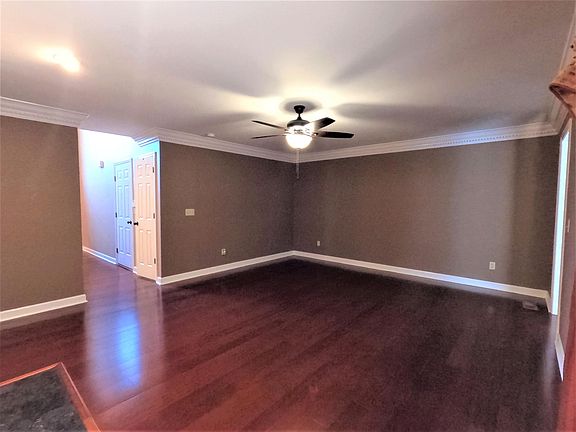 4th image of 1414 Kenton Way