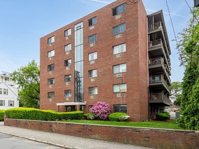 12 Pond Ln APT 34, Arlington, MA, 02474
