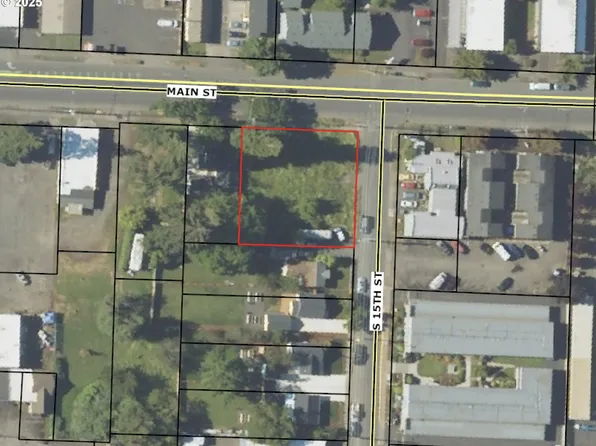 1483 Main St, Springfield, OR 97477