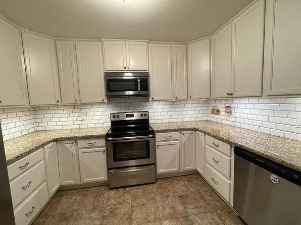 119 Ellis Dr, Troy, AL 36079