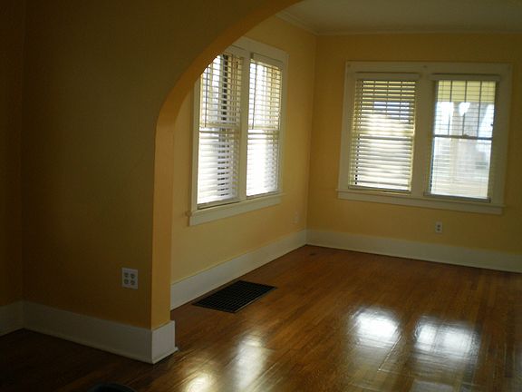 View from Dinig rm to living
