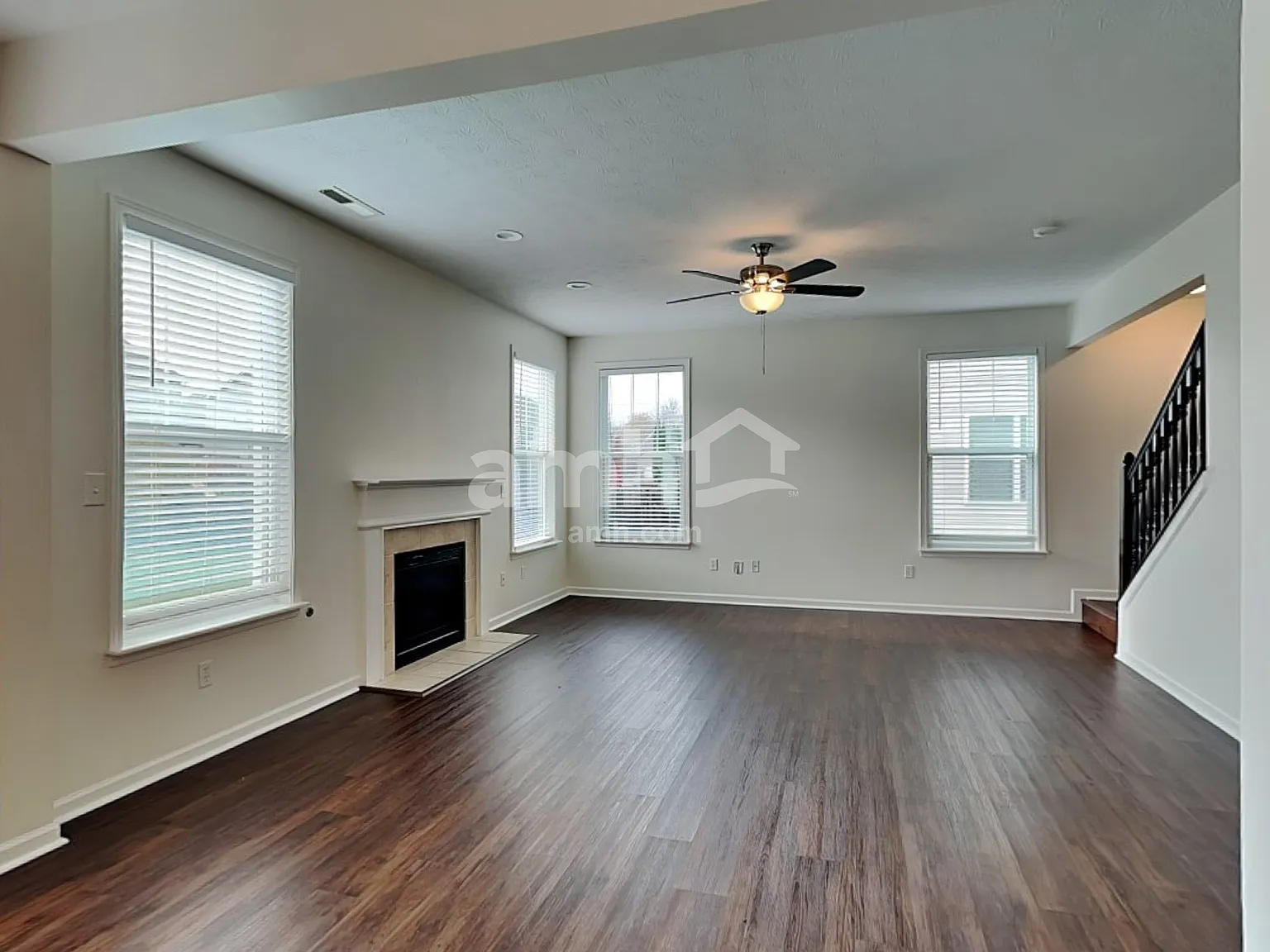 4 bed, 2.5 bath, 2168 sqft, $2,410 — Photo 4