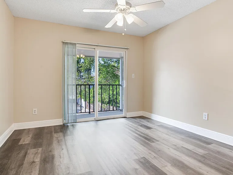 3109 W Horatio St #28 — Photo 23