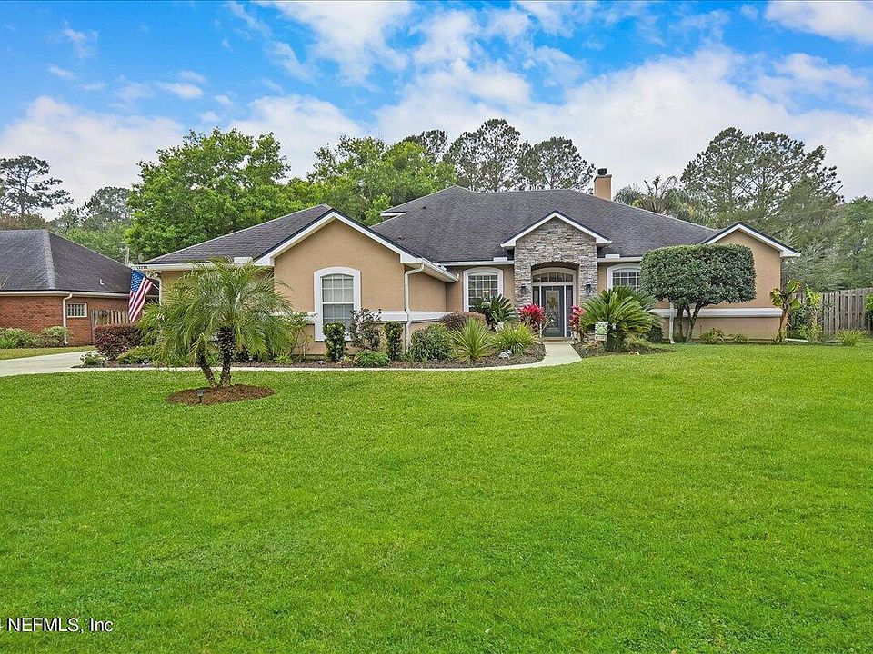 1st image of 12778 CAMELLIA BAY Drive W