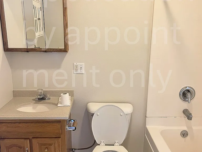 1310 Sherwood St — Photo 6