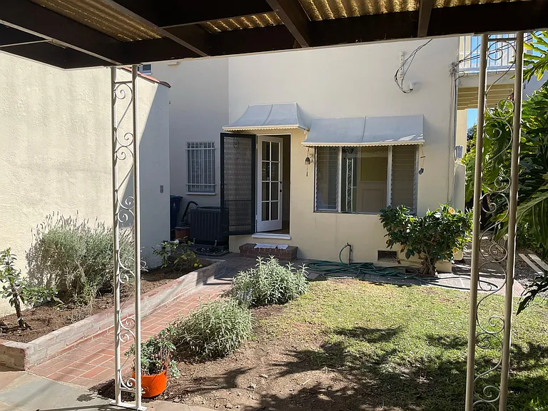 5456 Packard St — Photo 11
