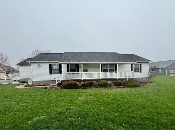 5665 Innkeeper St SE, Dennison, OH 44621