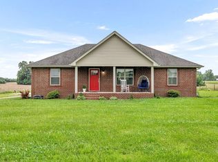 2164 Akersville Rd, Lafayette, TN 37083