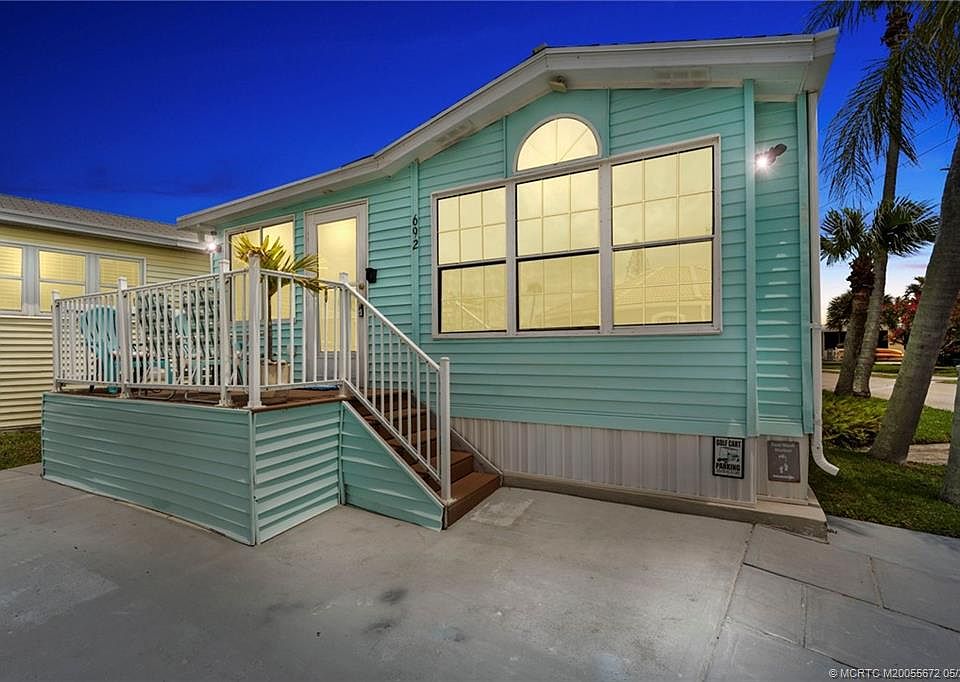 1st image of 692 Nettles Blvd