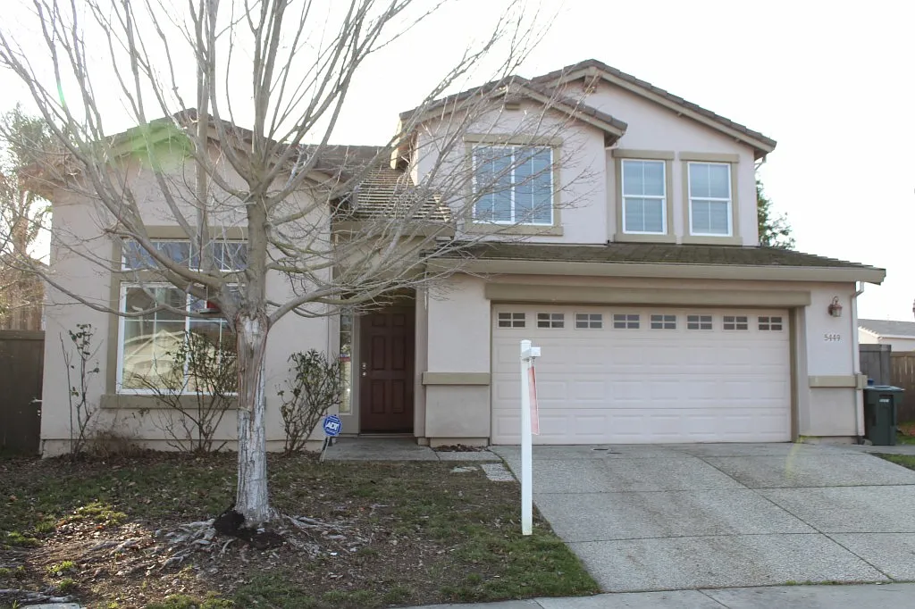 5449 Calabria Way photo 1