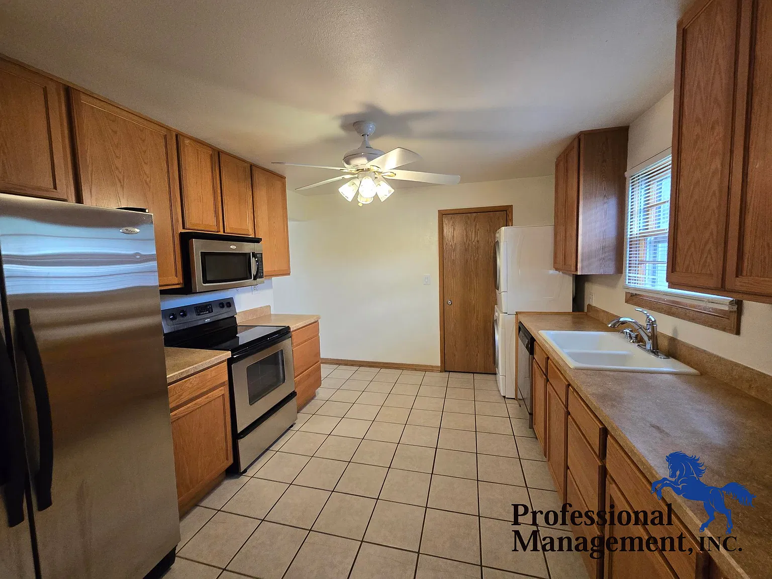 2 bed, 1050 sqft, $1,250 — Photo 2