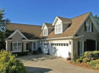 4601 Henley Park Ct, Raleigh, NC 27612