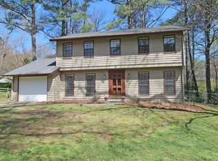 401 Fall Creek Dr, Marietta, GA 30068