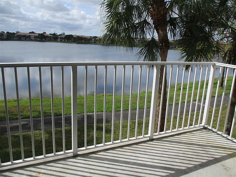 5045 Wiles Rd #206 — Photo 20