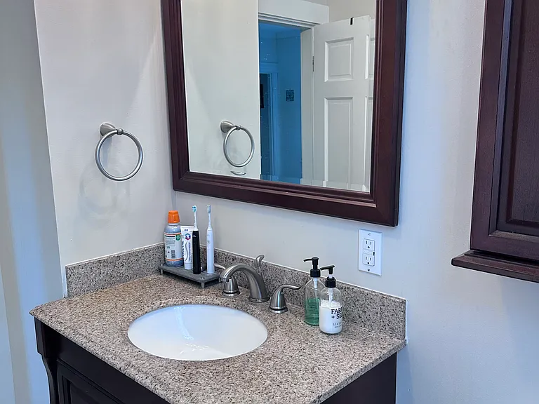 127 Bartlett St #129 — Photo 10