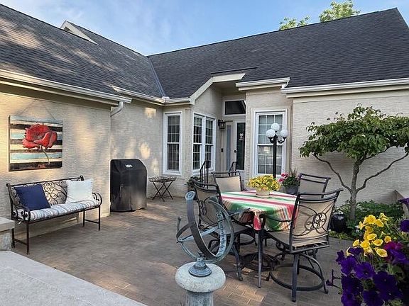 4th image of 2637 Vililly Cir W