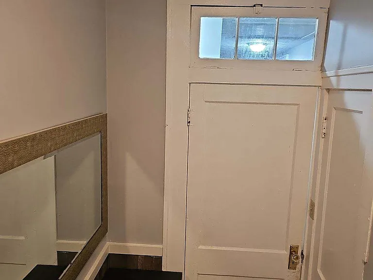 147 W Cromwell St — Photo 12