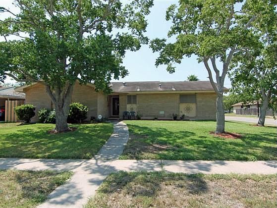 1st image of 6301 Aspenwood Dr