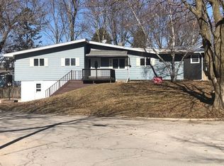 104 Windsor Blvd, Hampton, IA 50441