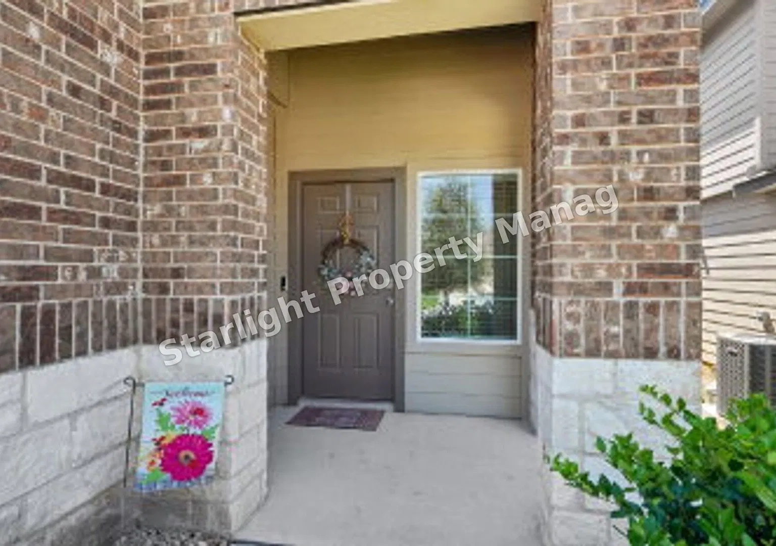 Move-In Bonus Alert!! Save Over $800 Instantly At Move-In! Don't Miss Out!! — Photo 4