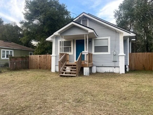 8261 Osteen St, Jacksonville, FL 32210