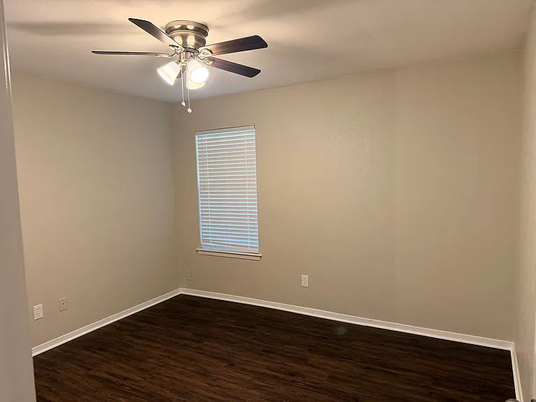 1014 Bluebird Dr — Photo 7