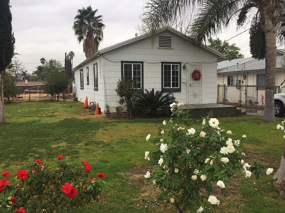 Beautiful Front yard
