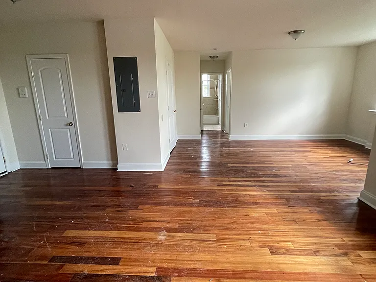 744 E Vernon Rd #D404 — Photo 9