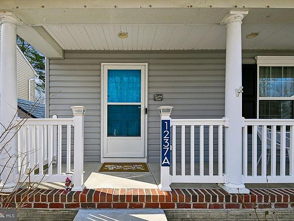 2nd image of 1237A Juniper St