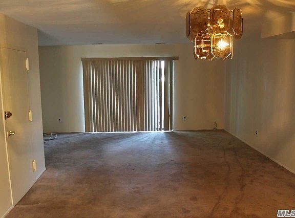5th image of 200 Hilton Ave Unit 29