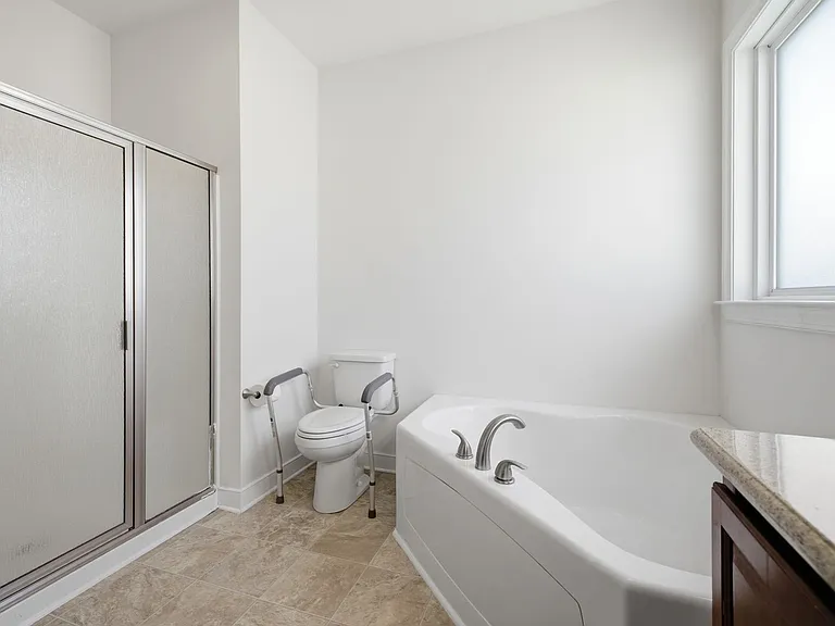 6613 Saint Laurence Dr — Photo 19