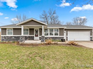 7218 22nd Ave, Jenison, MI 49428