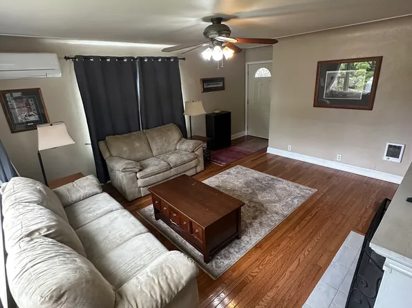 322 Division St NW #A, Olympia, WA 98502