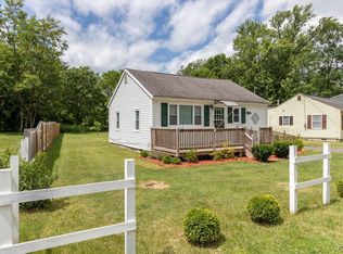 621 Manor Dr, Chittenango, NY 13037