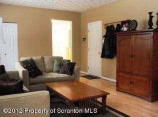 103 Root Hollow Ln, Monroe Township, PA 18657