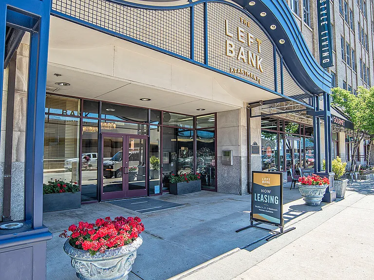Located within walking distance to the University of Pennsylvania and Drexel University