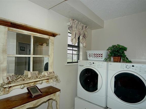 5th image of 5201 Jeffery St