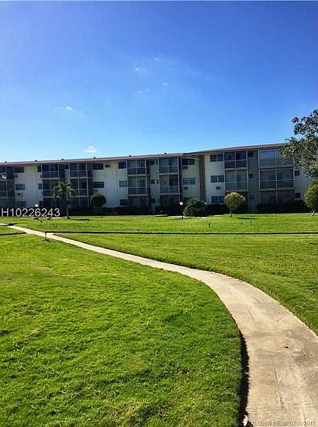1st image of 16900 NE 14th Ave APT 114