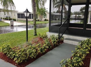 922 Sun Acres Ln, Boynton Beach, FL 33436