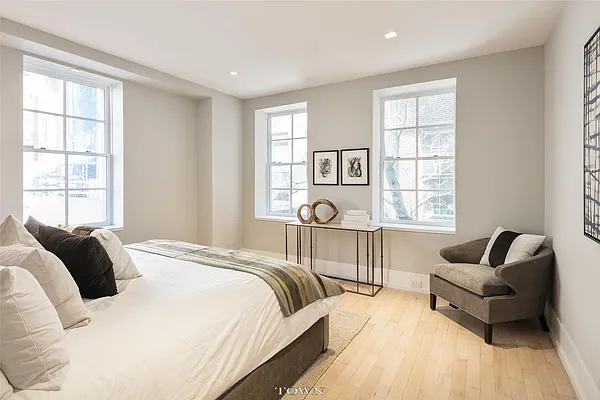 Sold by Town Residential | media 16