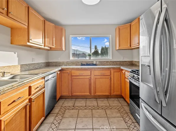 320 W Valencia Ave APT 202, Burbank, CA 91506