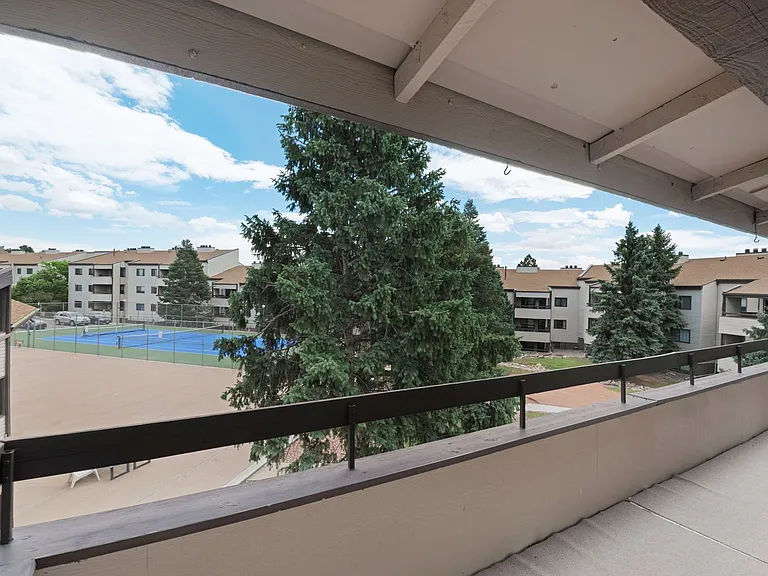 6550 Delmonico Dr #304 — Photo 20