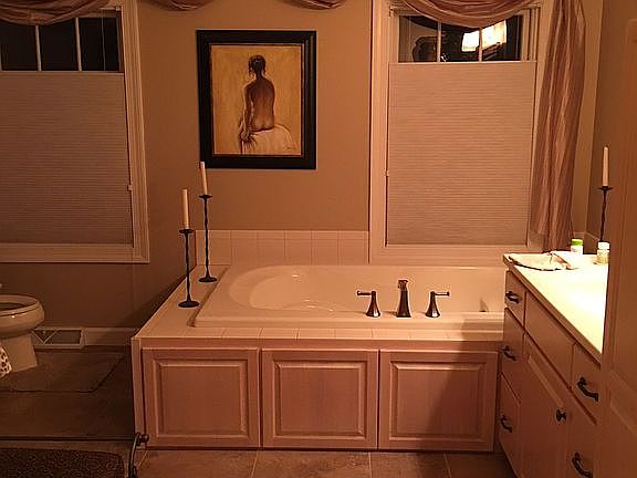 5th image of 5862 Persimmon Dr