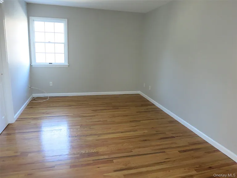 56 Linwood Rd N #2 — Photo 8