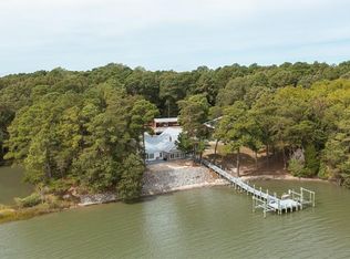 8419 Shooting Point Dr, Machipongo, VA 23405